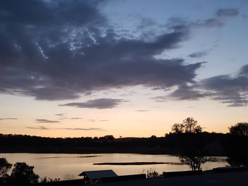 New Hogan Lake Acorn Campground Sunrise