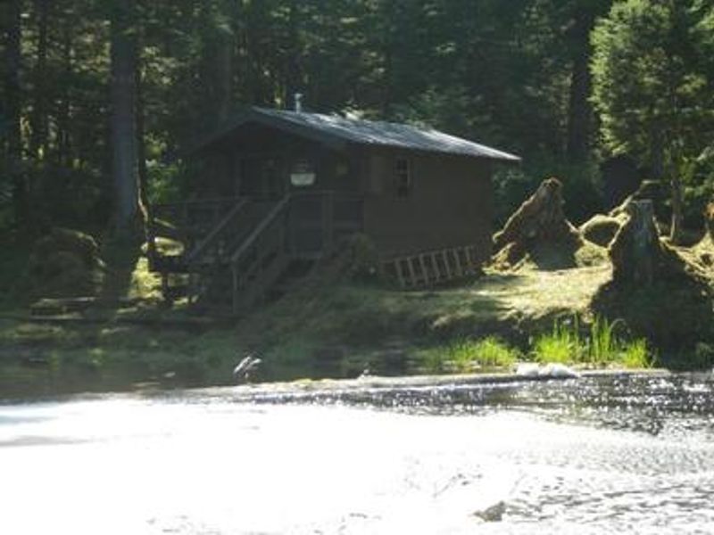 ANAN LAKE CABIN