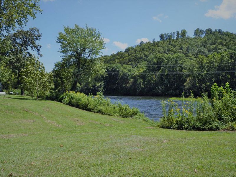 NORTH FORK RIVER TROUT PARADISE
