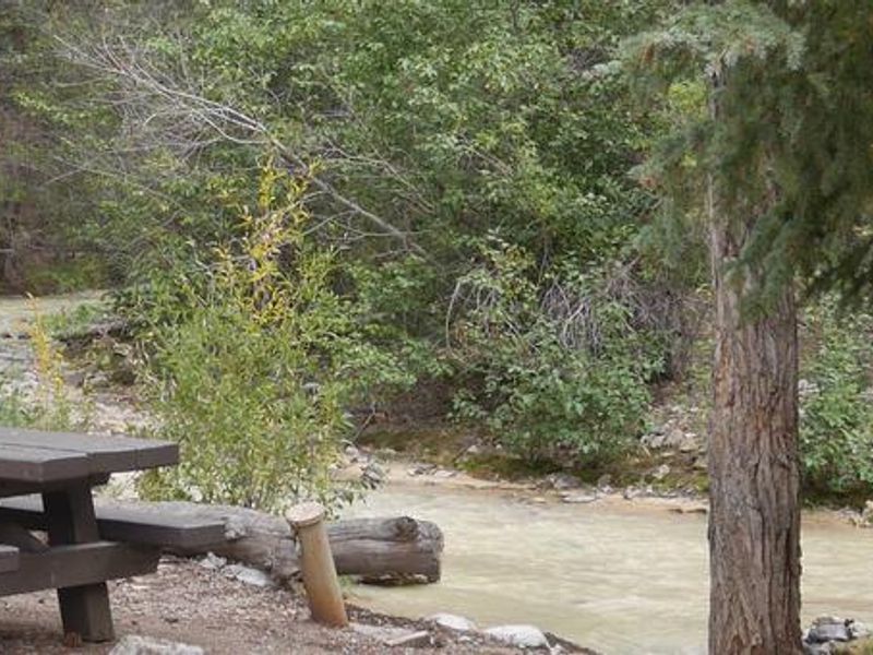 Fawn lakes Campground