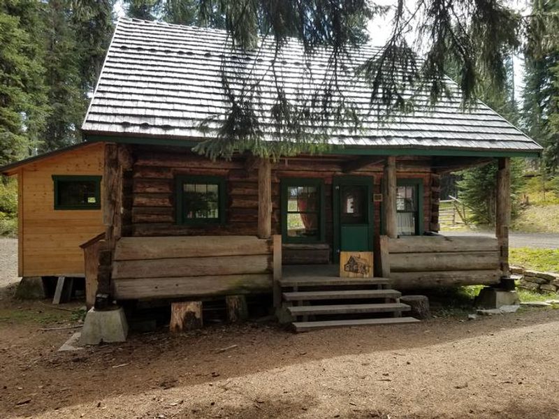 ADAMS RANGER STATION