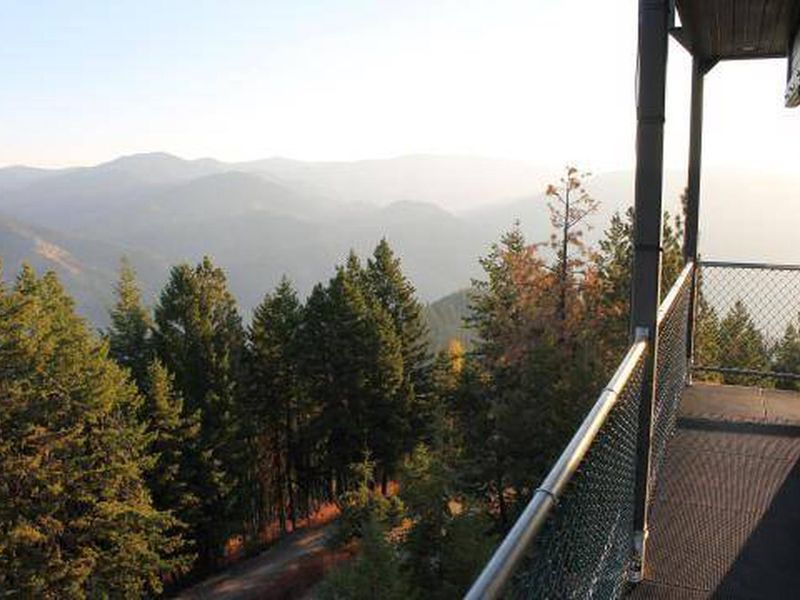 Thompson Peak Lookout