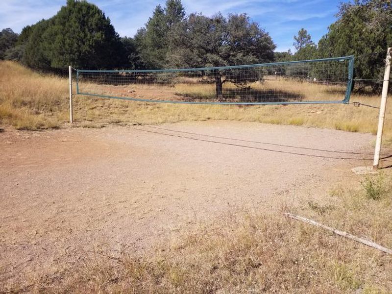 GOMEZ PEAK Picnic Site Volleyball Court