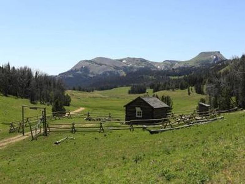 Looking toward Lion Mountain