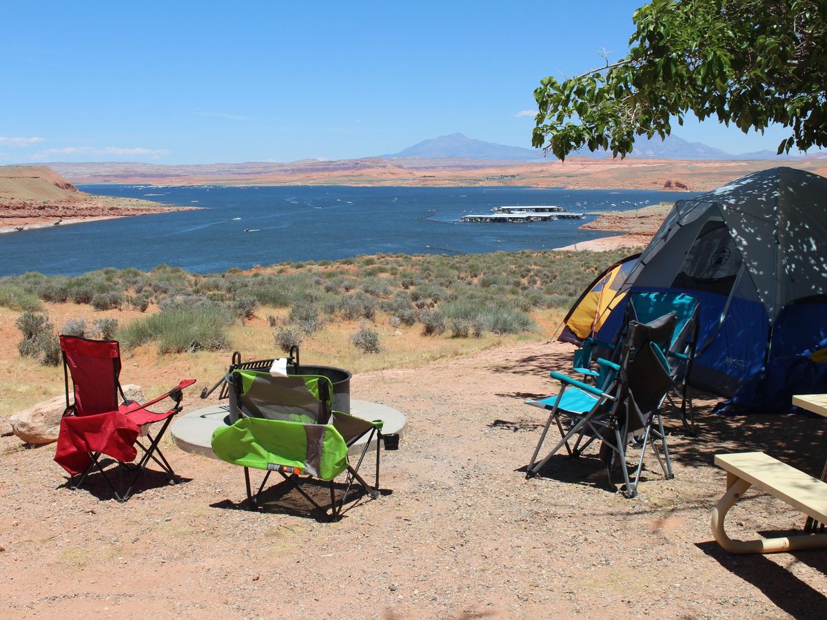 Halls Crossing Rv & Campground - Campground Details