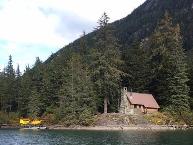 Turner Lake West Cabin, photo by pilot and USFS employee.