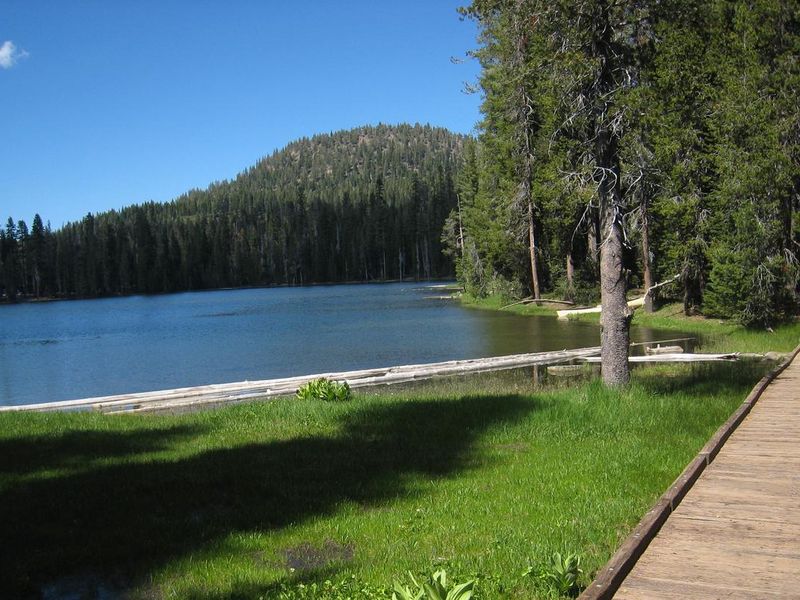 Summit Lake Trail, Lassen Volcanic National Park