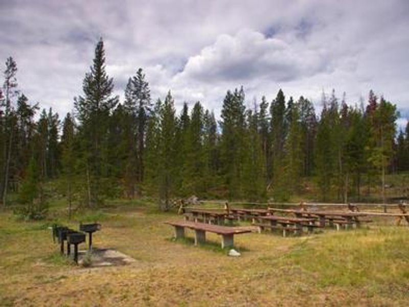 tables and grills available in group site