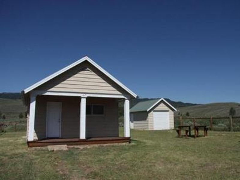 Stump Creek Guard Station