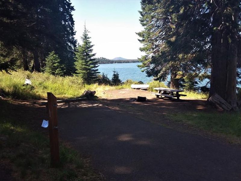 Campsite at Diamond Lake Campground, Umpqua National Forest