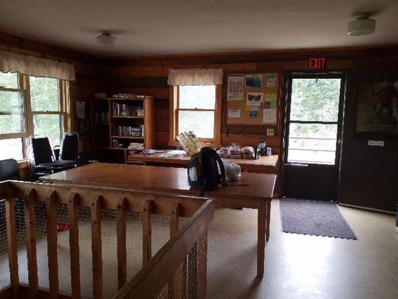 Jack Crew Quarters 19