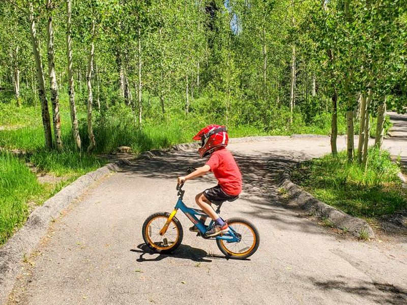 Sunrise Campground Loop