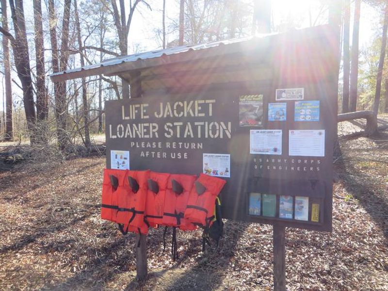 Life jacket loaner station located near South Abutment East boat ramp. Loaner station is available for all patrons on Bayou Bodcau. Remember to wear your life jacket when on or near the water. 