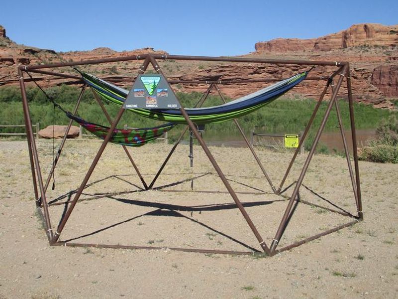 Hammock structure at site B