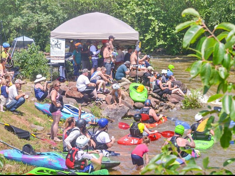 Hometown Throwdown at Horseshoe Bend 