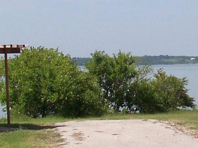 Campsite on the lake at Pecan Point.