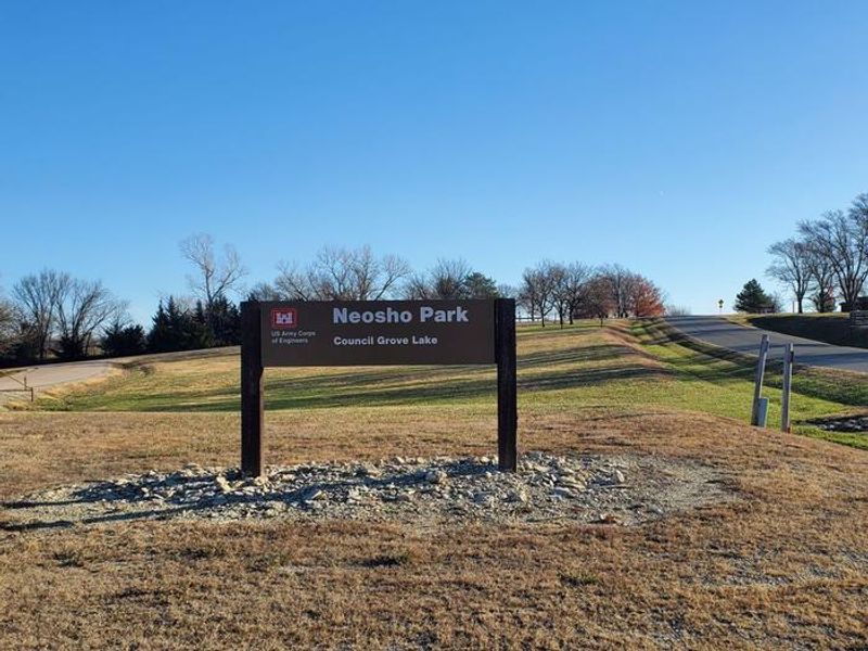 Neosho Park sign