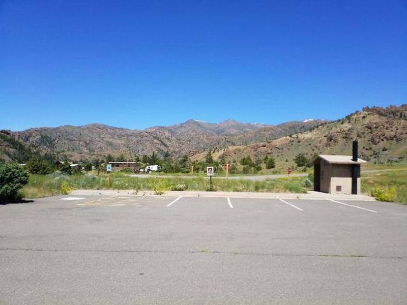 Rex Hale Campground Parking