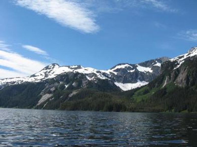 Swan Lake Cabin Petersburg