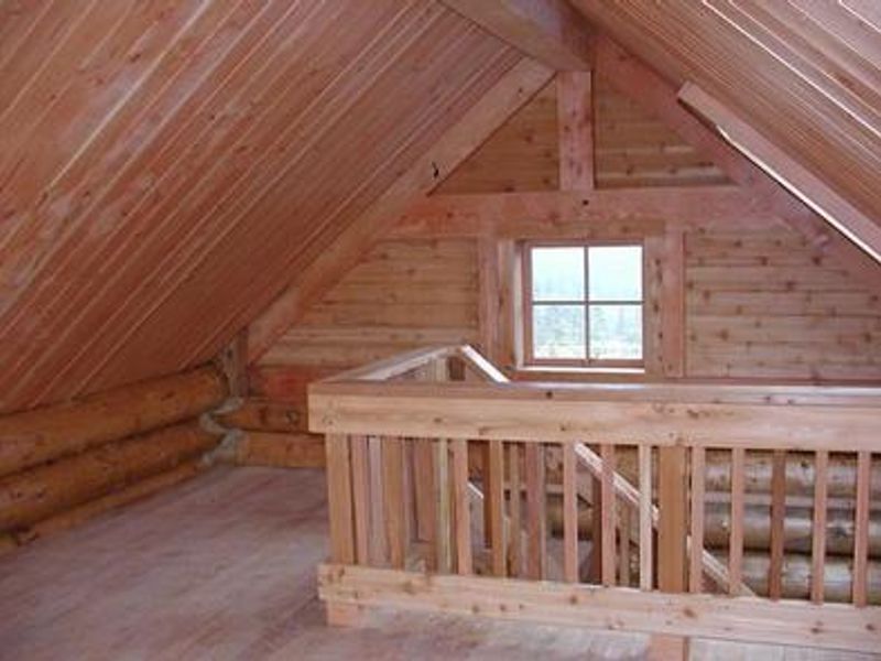 Middle Ridge Cabin interior