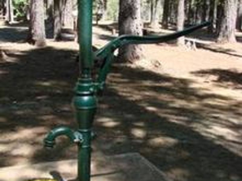 Hand pump for drinking water
