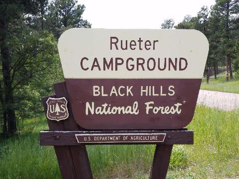 Rueter Campground Sign
