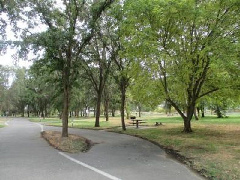 Pull-through camp sites