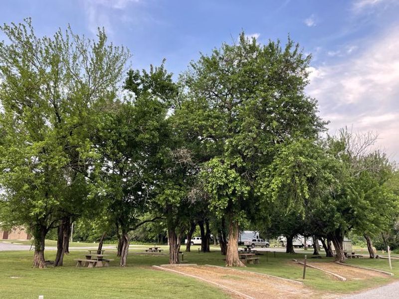 A photo of facility BURNS RUN WEST with Picnic Table, Shade, Water Hookup