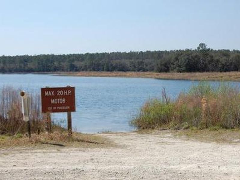 Boat launch - Electric motors only