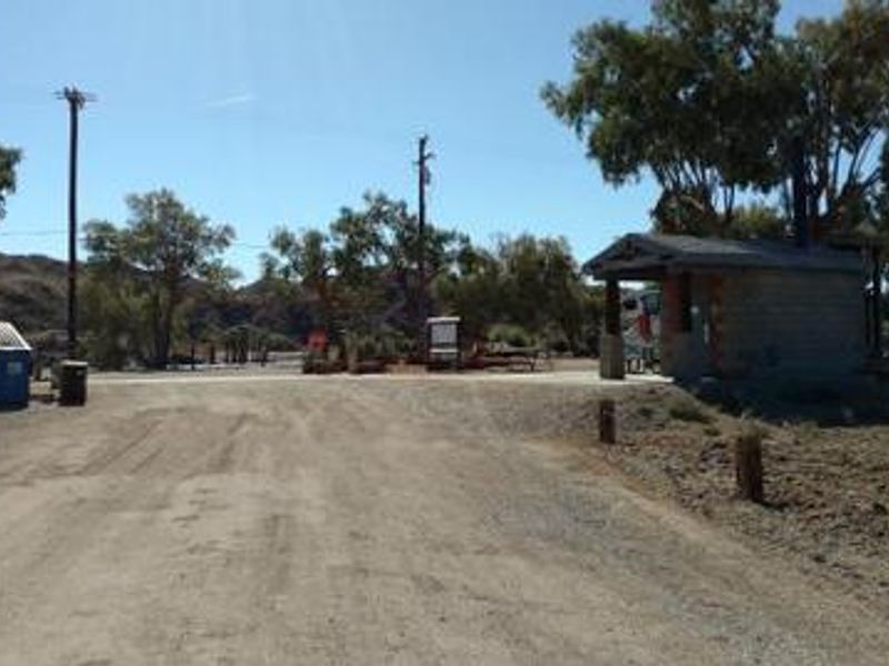 Facilities at Crossroads Campground