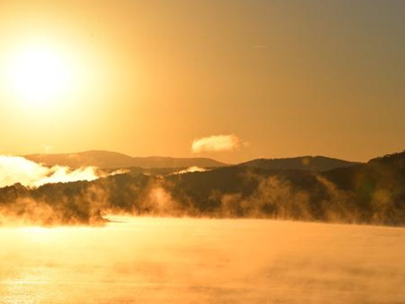 Sunrise over Carters Lake