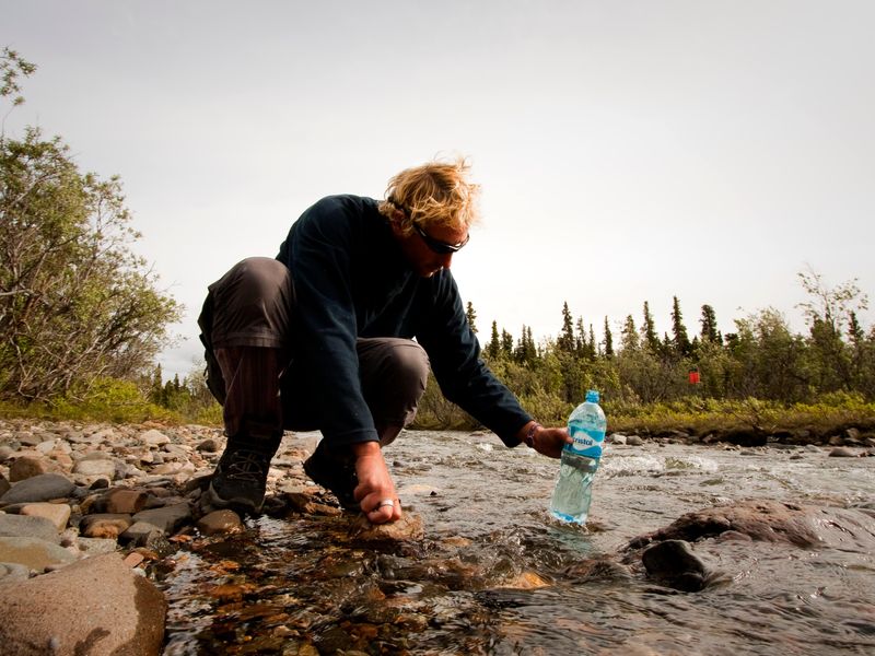 Igloo Creek has no well or water tap. Water must be gathered from the nearby creek, so bring a filter.