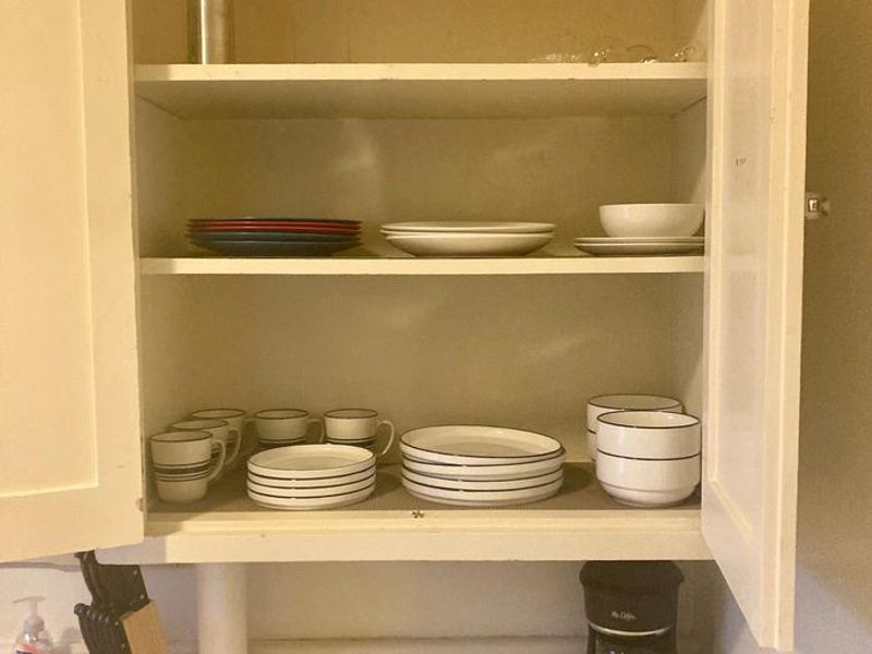 Dishes are provided. Cleaning service is NOT provided. Before leaving, renters are expected to clean the cabin; this includes washing dishes, sweeping and mopping floors, wiping down countertops, and removing ALL trash.