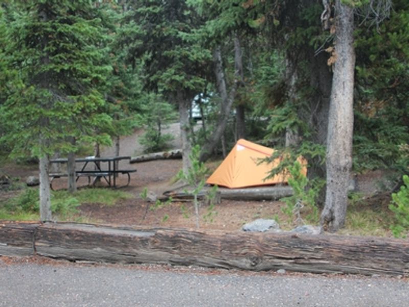 Lewis Lake Campground