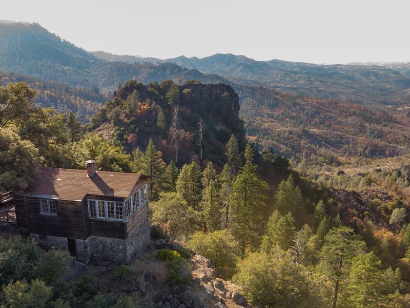 McCarthy Point Lookout is perched on the rim of Mill Creek Canyon.