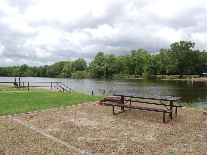Beard's Lake Day Use