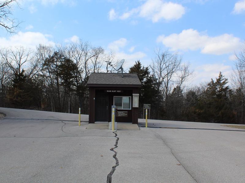 Ruark Bluff West Park Attendant Booth