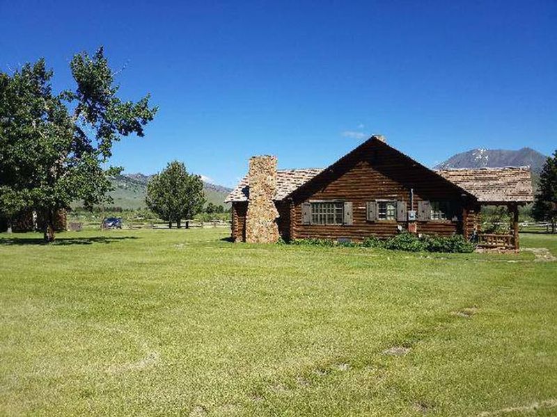 Sunlight Ranger Cabin