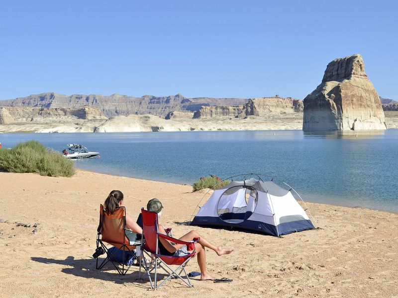 Pitch your tent wherever you want at Lone Rock Beach.