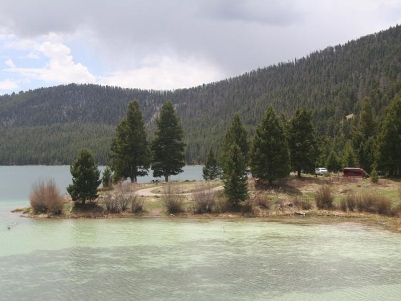 Cliff Point Campground, on a small peninsula in Cliff Lake