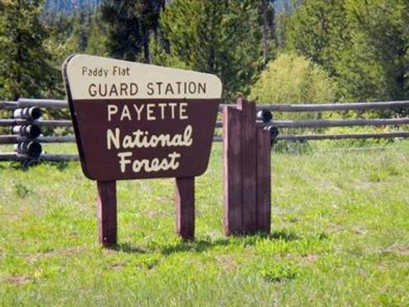Paddy Flat Guard Station Cabin Entrance Sign