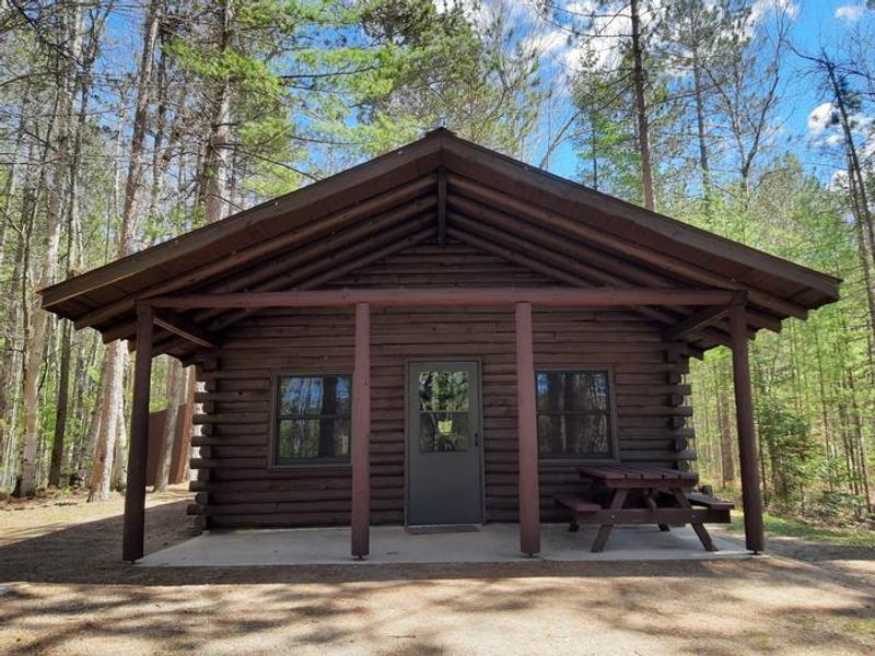 Exterior view of the front of the cabin