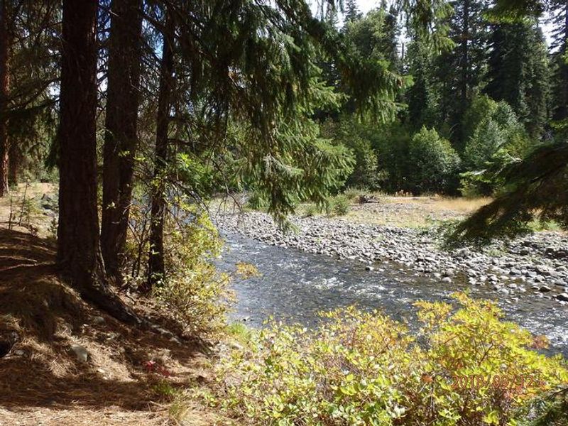 Nice views of the Little Naches River