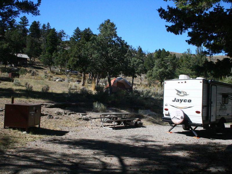Mammoth Campsite #33
