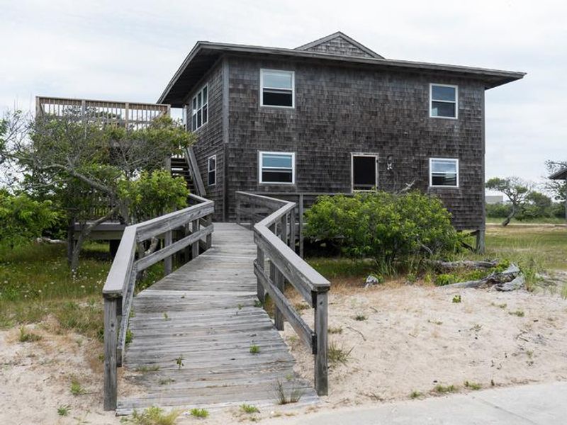 Image of the Bayberry Dunes Beach House from the Southwest.