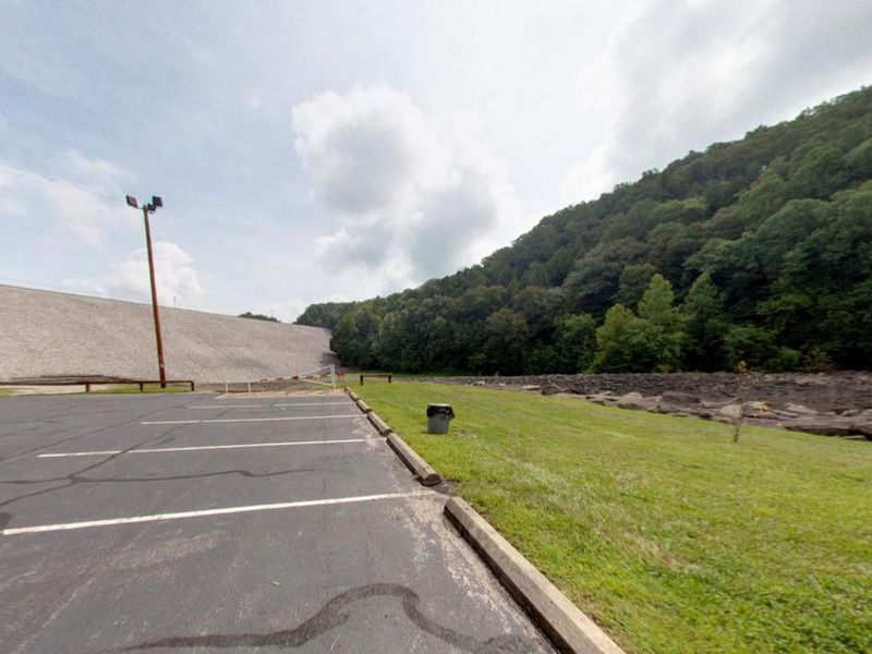 Tailwater Recreation Area parking