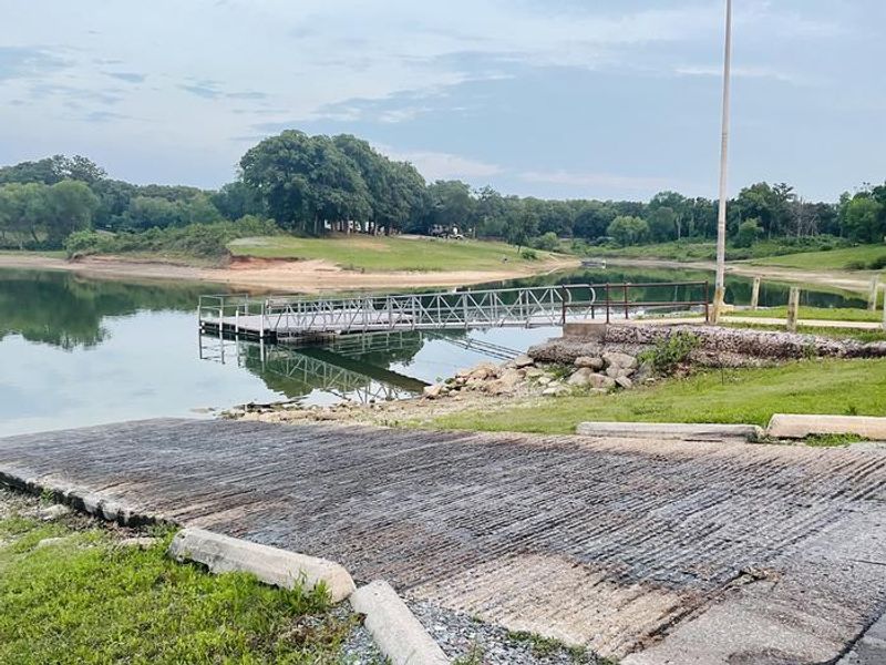 A photo of facility PLATTER FLATS with Boat Ramp