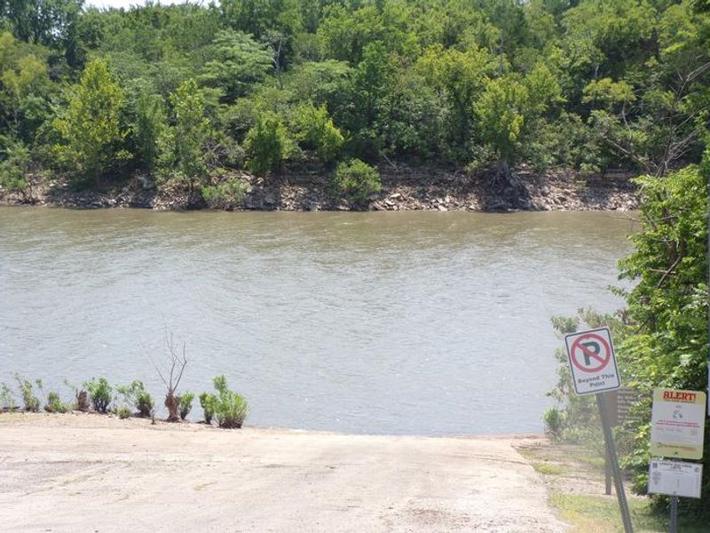 Kit Carson Lake access point