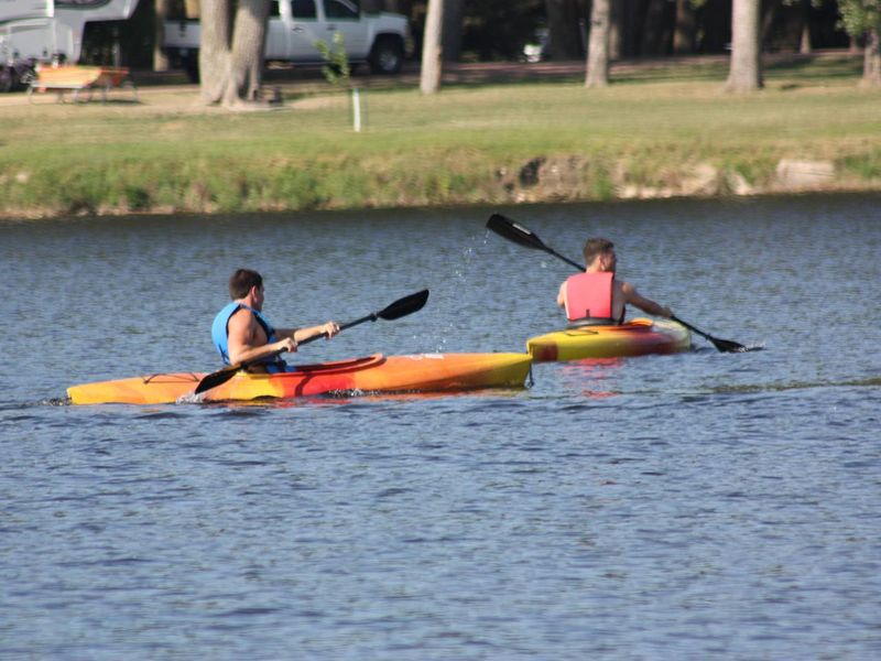 Kayaking Lake Yankton 