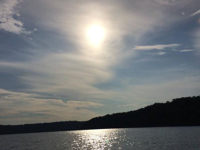 Enjoy Lake Cumberland at dusk.